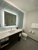 avid hotels Beaumont by IHG