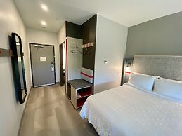 avid hotels Beaumont by IHG