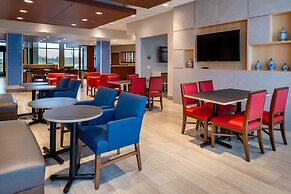 Holiday Inn Express & Suites Romeoville - Joliet North by IHG