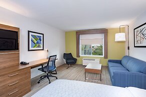 Holiday Inn Express & Suites Elkhart North by IHG