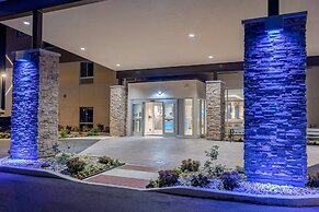 Holiday Inn Express & Suites Elkhart North by IHG