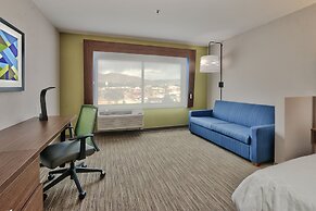 Holiday Inn Express & Suites Albuquerque East by IHG
