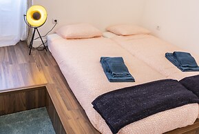 Blue River Apartments