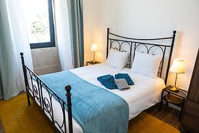 Blue River Apartments