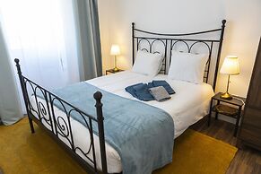 Blue River Apartments