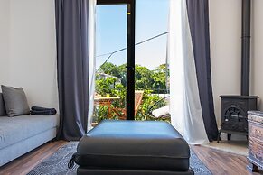 Blue River Apartments