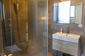 Blue River Apartments