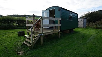 Shepherd's Hut @ Westcote