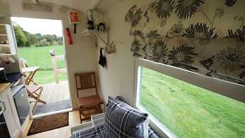 Shepherd's Hut @ Westcote