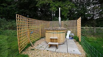 Shepherd's Hut @ Westcote