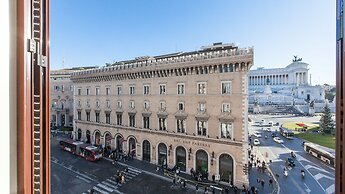Rental In Rome Piazza Venezia View Luxury Apartment