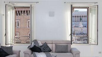 Rental In Rome Piazza Venezia View Luxury Apartment