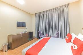 Alpha Suites Hotel