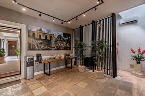 Hotel Colonial Zaci by GuruHotel