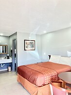 Palace Motel