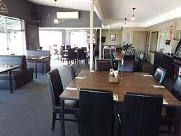 Pine Lake View Lodge