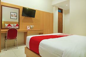 OYO 902 Hotel Pondok Anggun