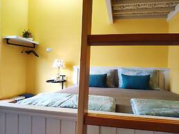 Teacher Cai Homestay