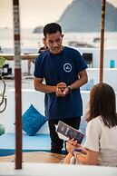 Seaesta Komodo Hotel & Hostel