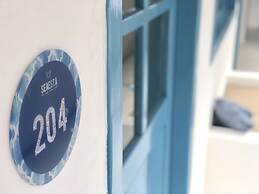 Seaesta Komodo Hotel & Hostel