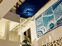 Seaesta Komodo Hotel & Hostel