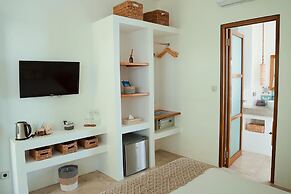 Seaesta Komodo Hotel & Hostel