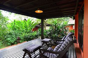 Baan Nai Soi Homestay
