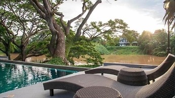 Baan Nai Soi Homestay