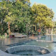 Amaryllis Boutique Resort