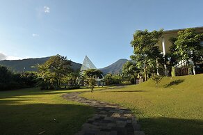 Amaryllis Boutique Resort