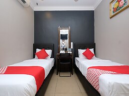 OYO 1190 Nice Stay Hotel