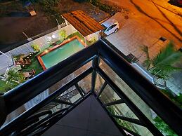 EmpireLux Middle Floor