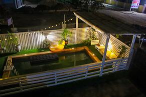 EmpireLux Middle Floor