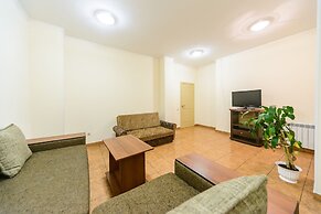 ApartHotel on Independence Square