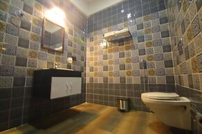 Periyarmountainpalace