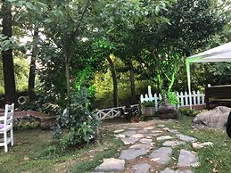 Beyaz Ev Butik Otel Masukiye