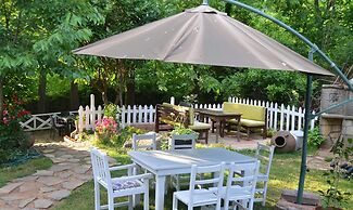 Beyaz Ev Butik Otel Masukiye