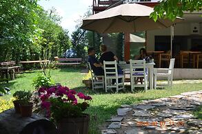 Beyaz Ev Butik Otel Masukiye