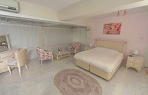 Beyaz Ev Butik Otel Masukiye