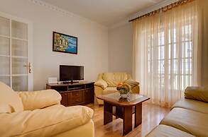 Montesan Apartments