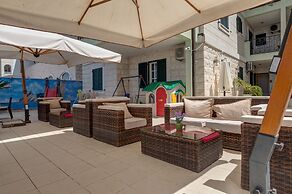 Montesan Apartments