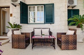 Montesan Apartments