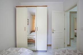 Montesan Apartments
