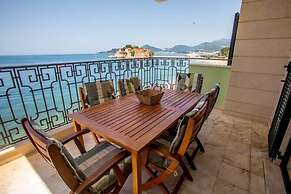 Montesan Apartments