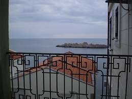Montesan Apartments