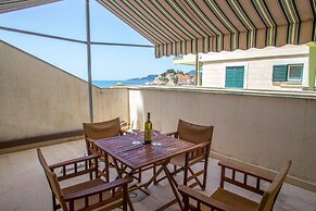 Montesan Apartments