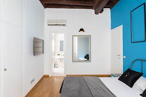 A World Aparts - 87 Boschetto