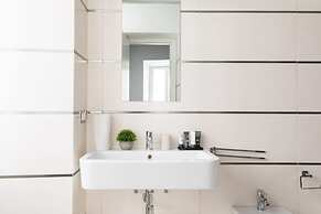 A World Aparts - 87 Boschetto