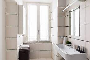 A World Aparts - 87 Boschetto