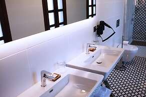 Pintura Urla Butik Otel & Sanat Galerisi